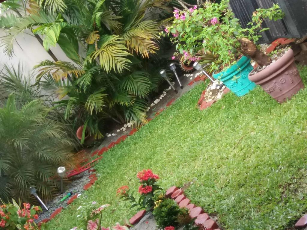 Maison Katia อาบีจาน ภายนอก รูปภาพ
